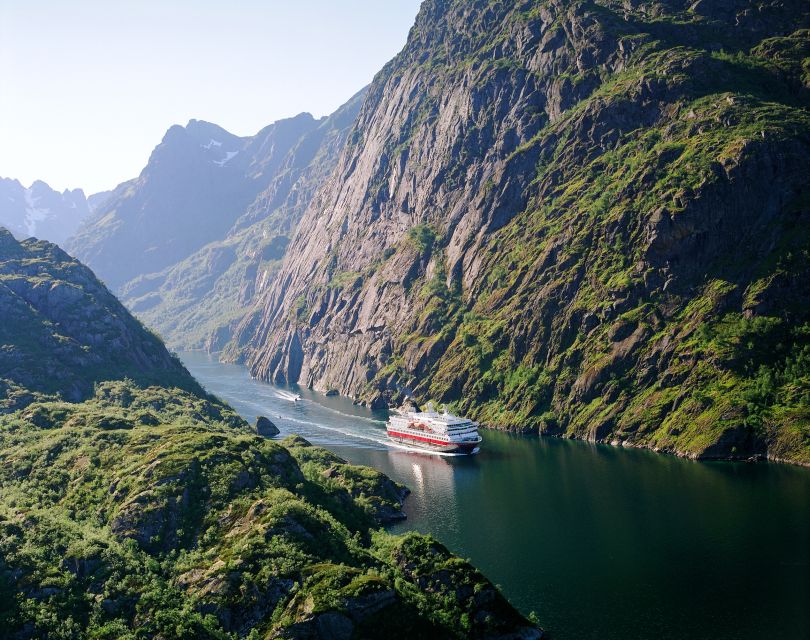 From Svolvær: Hurtigruten Cruise into Trollfjord - Boarding the coastal ship at 2:45