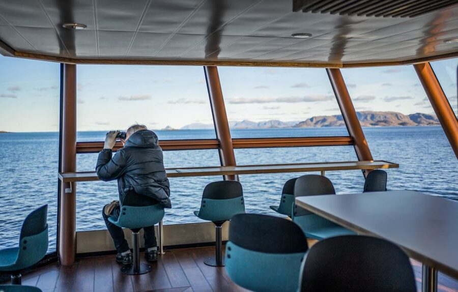 From Svolvær: Lofoten Islands Silent Trollfjord Cruise - The underwater drone and the return route