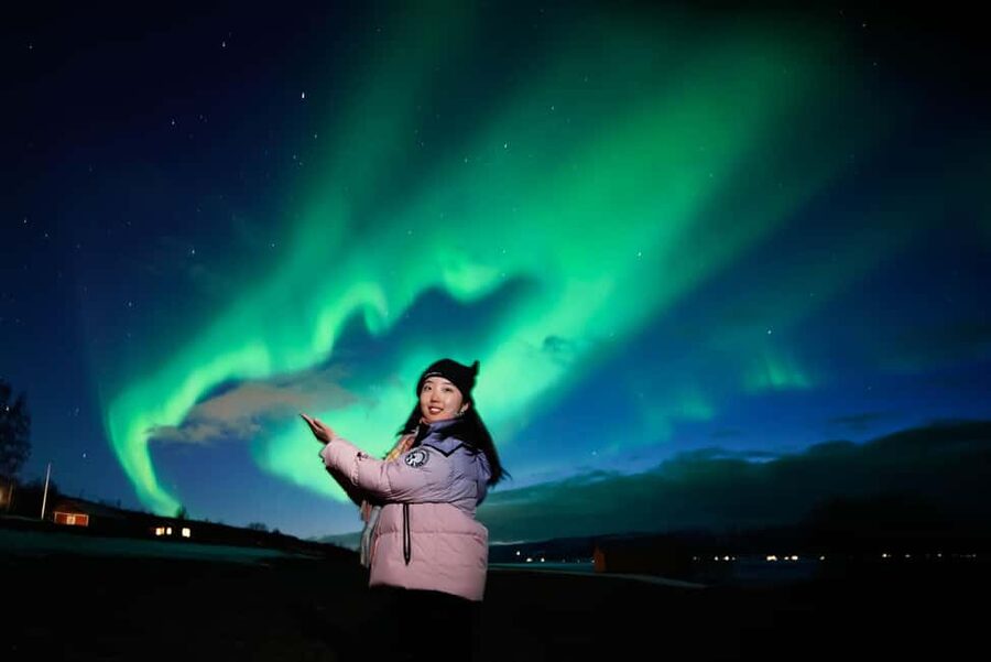 From Tromsø: Aurora Borealis Tour - Photography help that makes a real difference