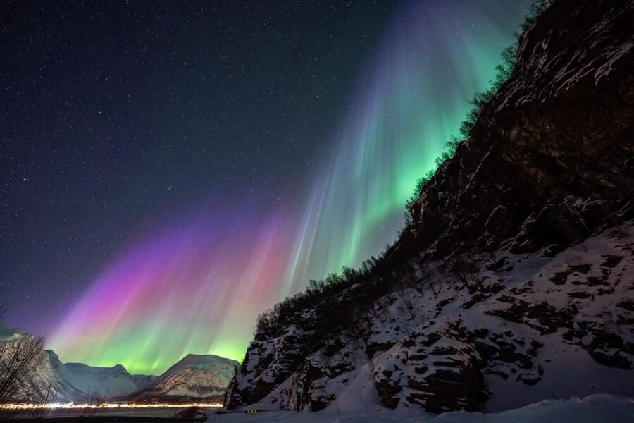 From Tromsø: Aurora Minibus Chase with Portrait and Hot Meal - The value of $205