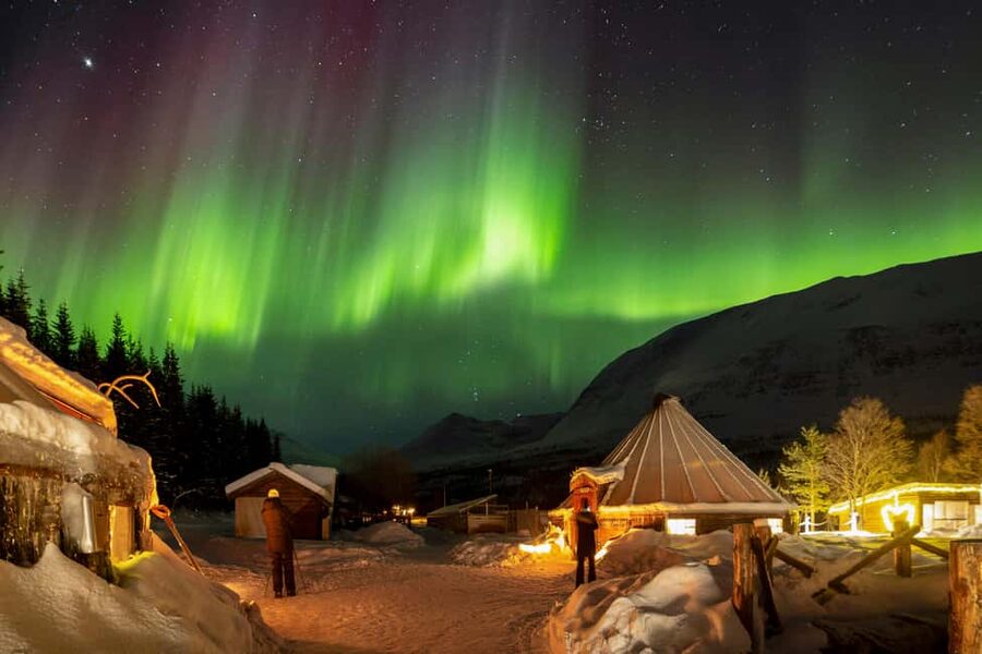 From Tromsø: Northern Lights Visit at Camp Tamok - Who will enjoy this Camp Tamok evening