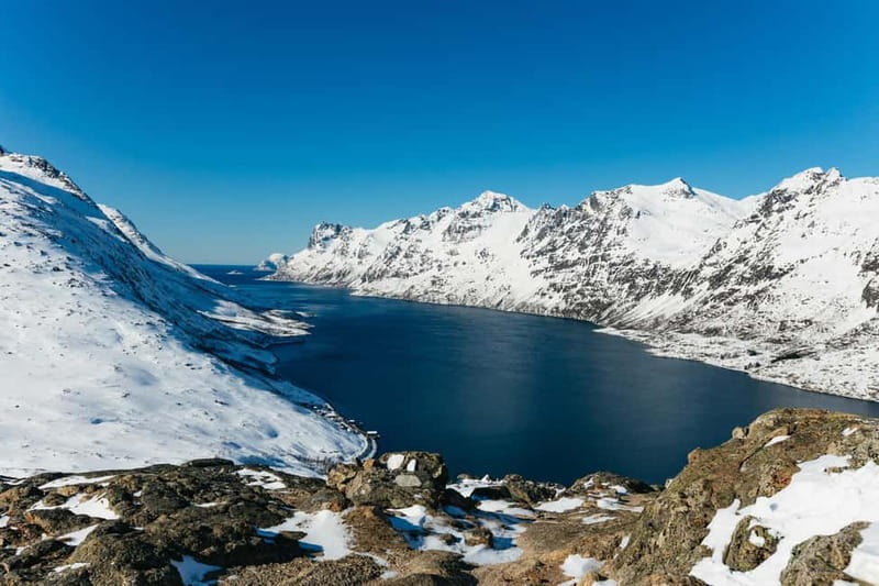 From Tromsø: Snowshoeing Hike with Picnic Lunch and Photos - Views that change with the weather