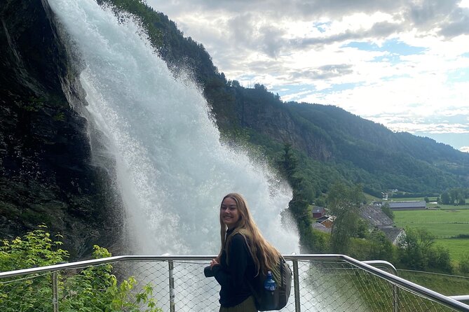 Full Day Hiking Adventure from Bergen to Trolltunga - A very early start from Bergen