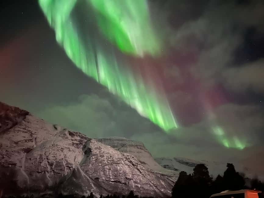 Full Night Magic of the Arctic Lights in Tromso - Photography help when the lights appear