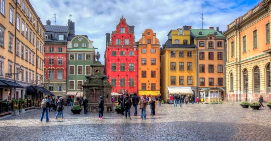 Gamla Stan: Essential Tour of Stockholm - How the guides shape the experience