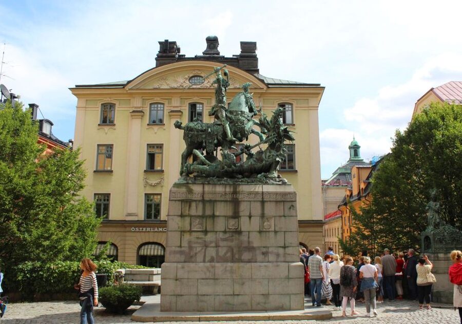 Gamla Stan: Essential Tour of Stockholm - Timing, walking comfort, and access