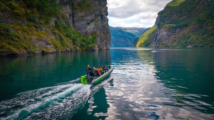 Geiranger: Guided Geirangerfjord Boat Tour - Best for families, cruise stops, and active sightseers