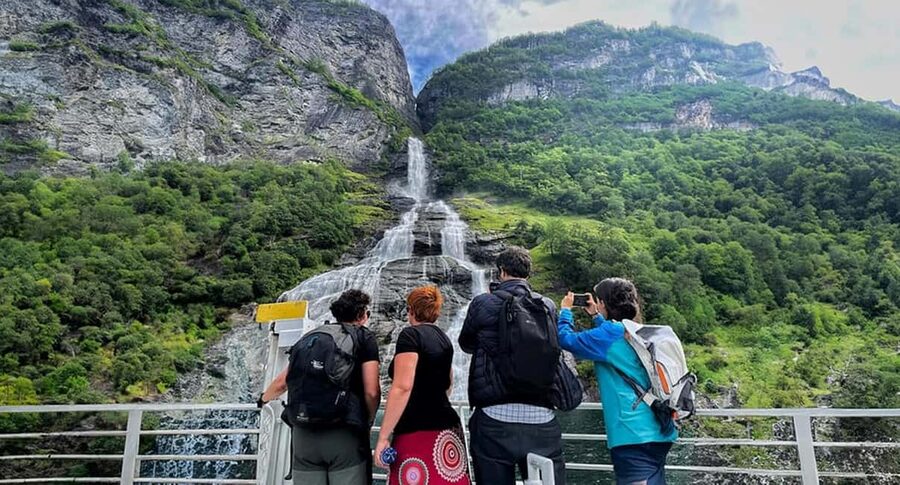 Geiranger to Ålesund Bus Tour (one way) - Starting beside the Geiranger fire station