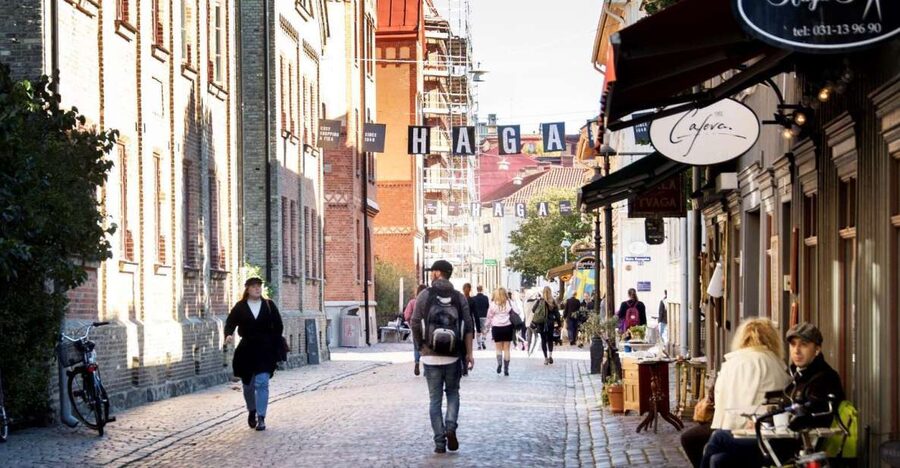 Gothenburg: Haga Old Town Walking Tour - What to bring and how to plan the day