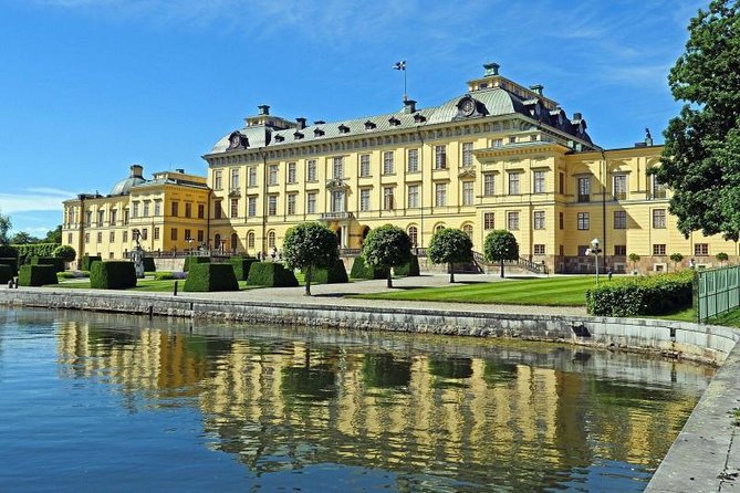 Grand Castle Tour Drottningholm and Gripsholm (private service) - The Stockholm hour: more than a transfer