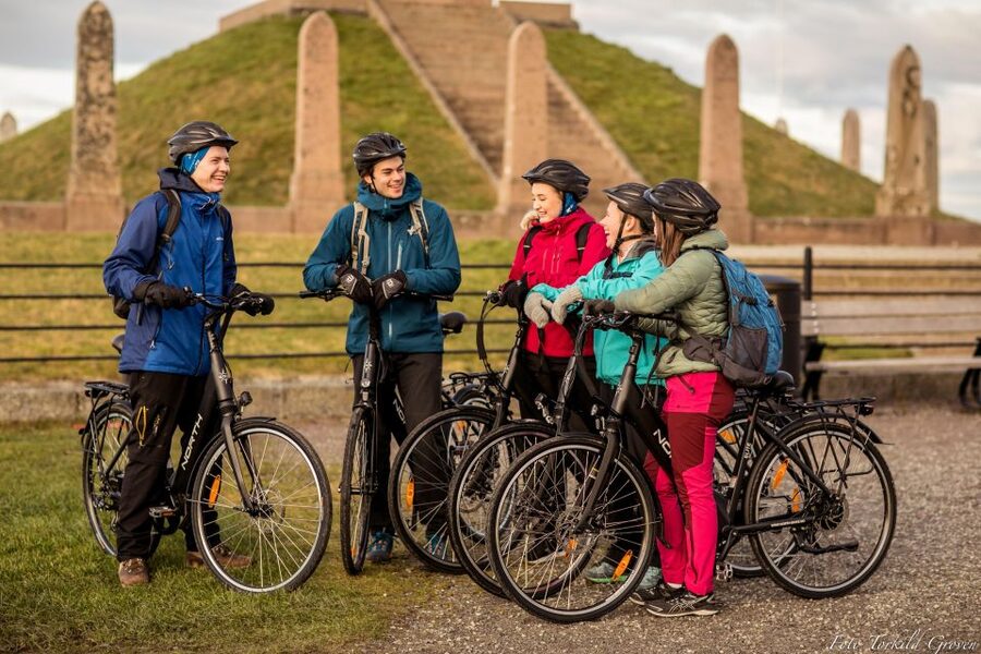 Guided E-Bike Tour in Haugesund: city, vikings, Rising Tides - Who should book this experience?