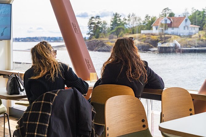 Guided Sightseeing Cruise on Oslofjord by Premium Silent Boat - Lighthouses, bathing houses, and Nesodden