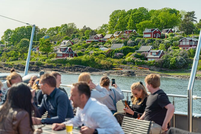 Guided Sightseeing Cruise on Oslofjord by Premium Silent Boat - Dyna Fyr, a tiny rock with several lives