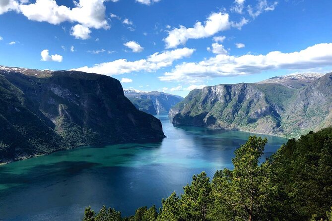 Guided Tour To Nærøyfjorden, Flåm And Stegastein - Viewpoint Cruise - Gudvangen is the gateway to Nærøyfjord