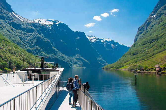 Guided tour - Viking Village, Nærøyfjord Cruise and Flåm Railway - A full day from Bergen into fjord country