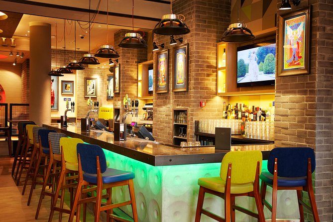 Hard Rock Cafe Copenhagen with Set Menu for Lunch or Dinner - Acoustic or Electric: understanding the set menu