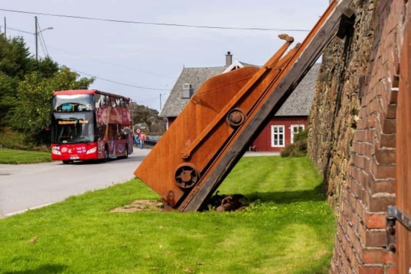 Haugesund: City Sightseeing Hop-On Hop-Off Bus Tour - Stops 8 and 9: Byparken, Dokken Museum, and the ride home