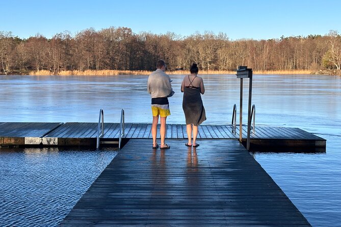 Icebathing and Sauna, Forest Hike and Fireplace Lunch - Private - An easy walk beneath the pine trees