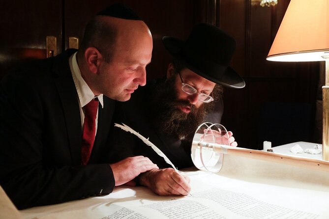 Jewish Heritage Tour in Oslo - The Royal Palace and the years 1940 to 1945