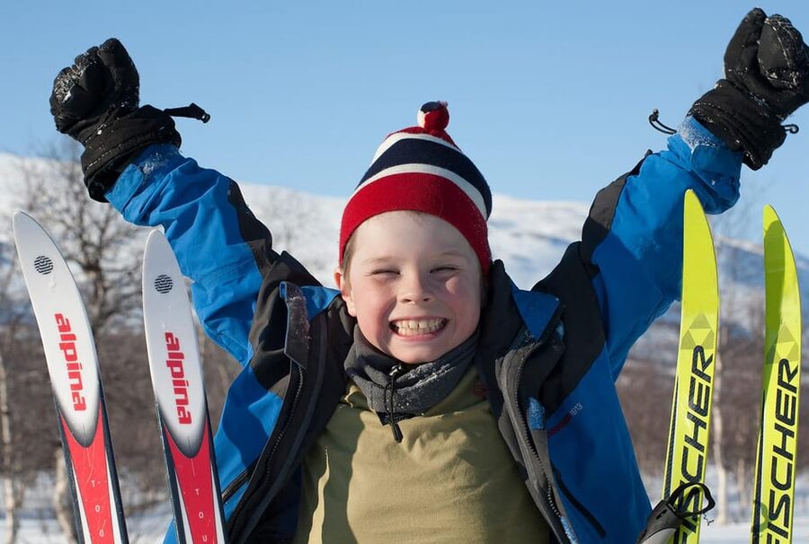Kiruna: Cross-Country Skiing Tour with a Guide - Getting used to cross-country skis