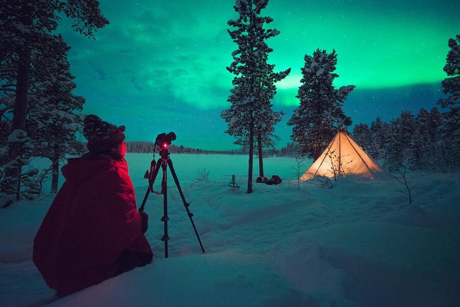 Kiruna: Northern Light Photo Tour with Equipment - Borrowing a camera makes this easier for beginners