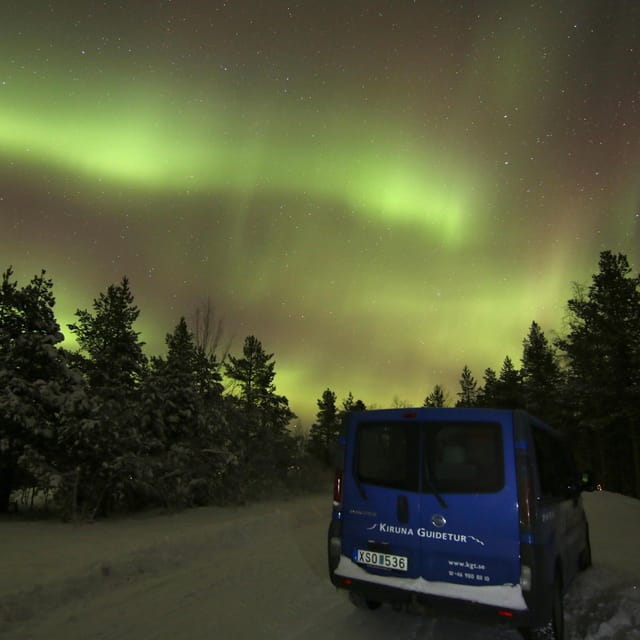 Kiruna: Northern Lights Minivan Chase with Warm Drink - What the four-hour outing feels like