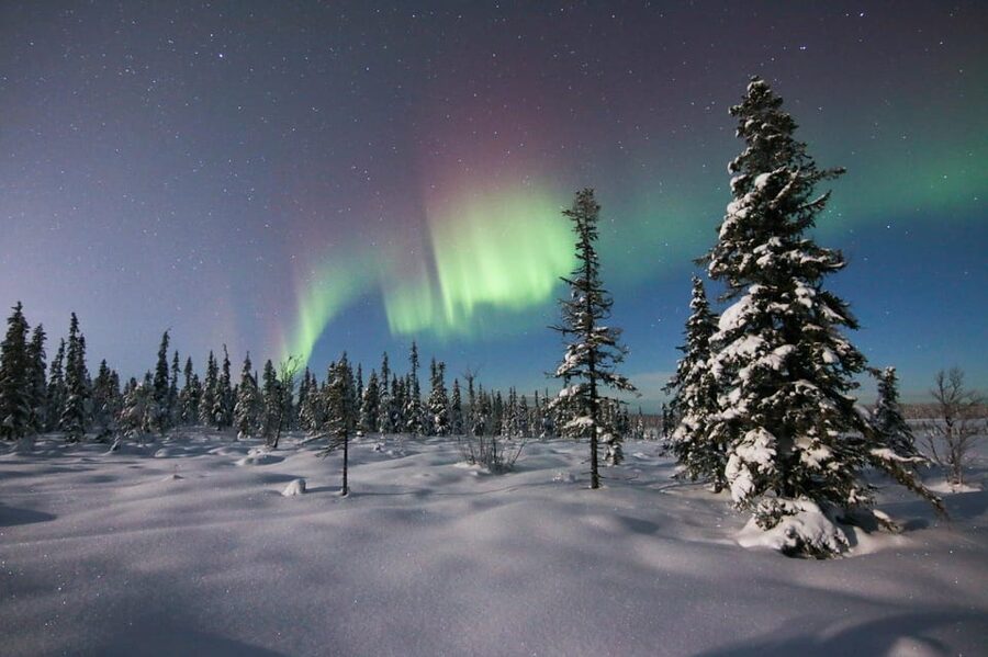 Kiruna: Northern Lights Minivan Chase with Warm Drink - Choosing the viewing spot around Kiruna