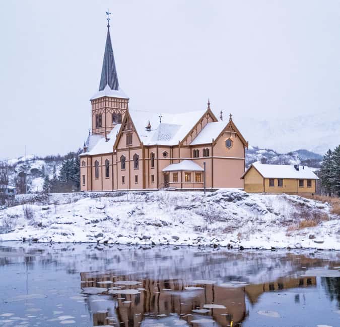 Lofoten: Half-Day Guided Tour with Photo Stops - Who should book this outing?