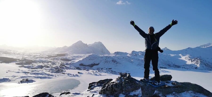 Lofoten: Half Day Snowshoe Tour - Who should book this snowshoe tour