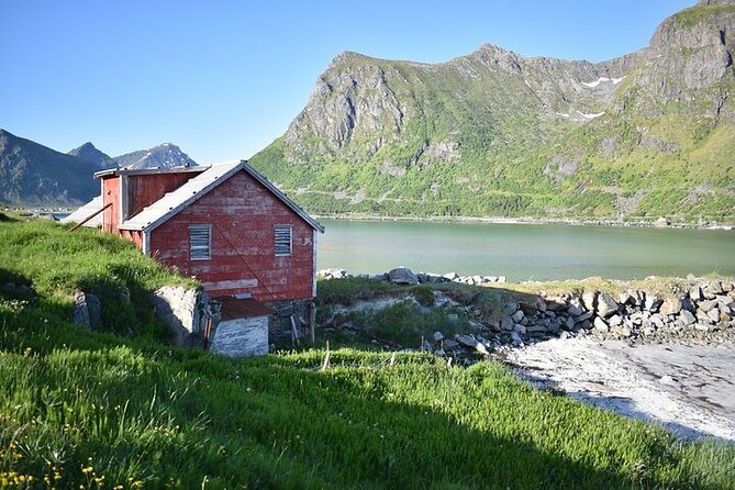 Lofoten VIP PRIVATE tour from Svolvaer - Sakrisoya gives you the day’s real break