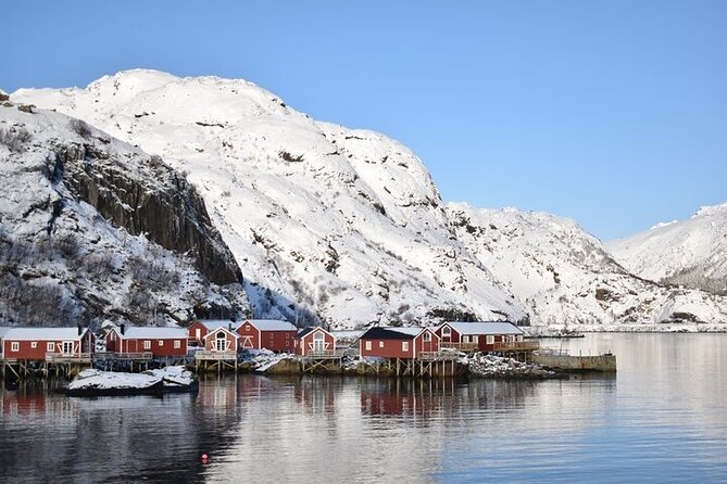 Lofoten VIP PRIVATE tour from Svolvaer - Flakstadpollen brings turquoise water and pale shells