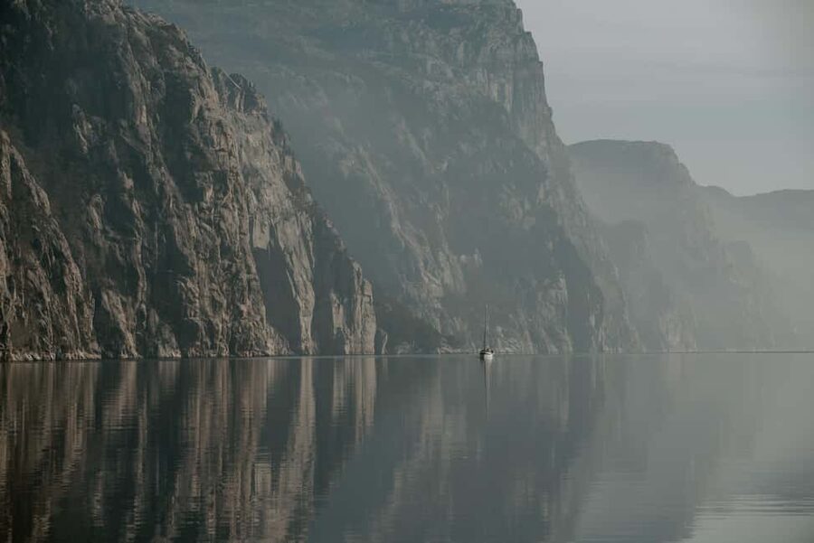 Lysefjord (Stavanger): Boattrip to Preikestolen from Forsand - Final call: a personal, well-paced view of Lysefjord