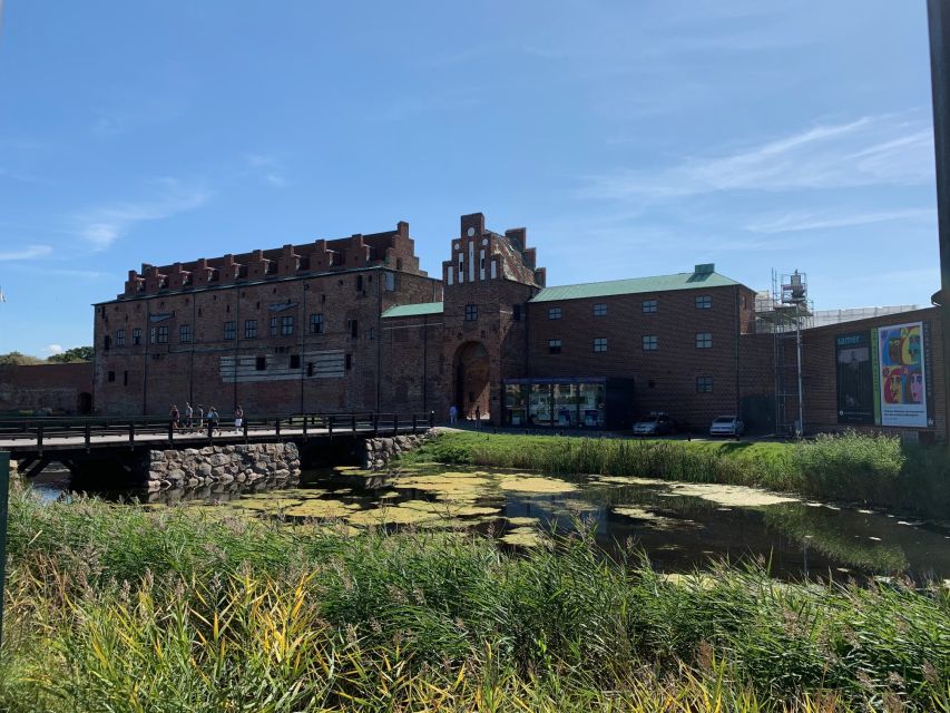 Malmö: 3-Hour Guided Walking Tour - Västra Hamnen and Malmö’s modern side