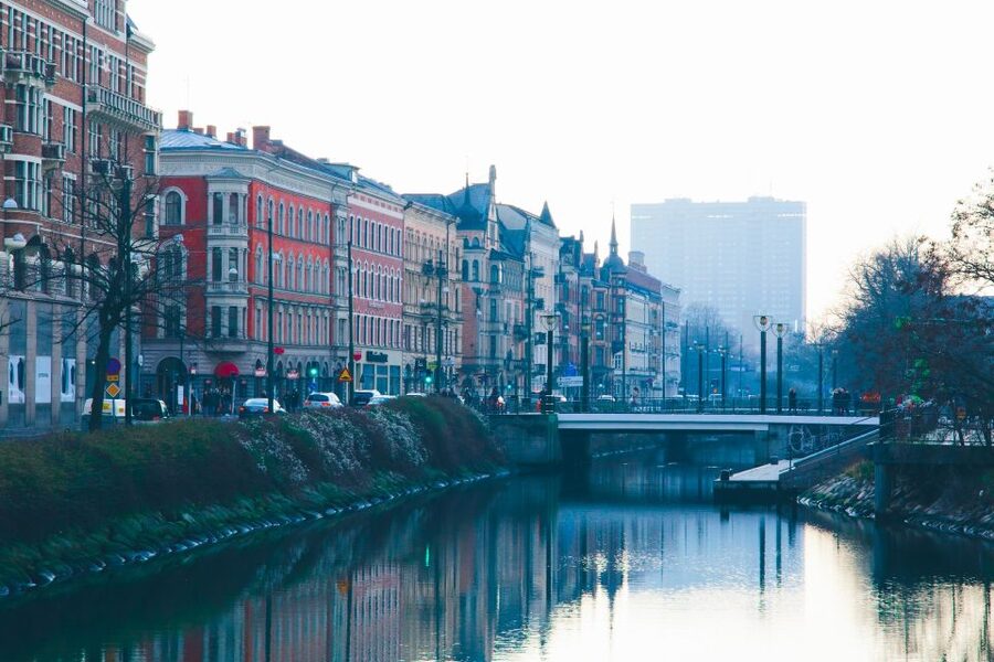 Malmö: Express Walk with a Local in 60 minutes - A fast first look at Malmö from the Form/Design Center