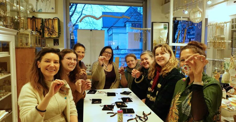 Maral Kunst : Jewelry Bar Experience (Jewelry Making) - Choosing From Crystals, Pearls, and Vintage Pieces