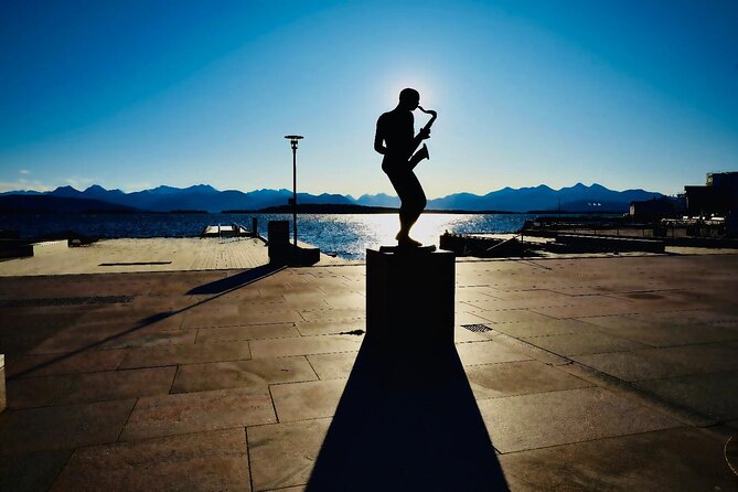 Molde and Atlantic Ocean Road Audio Tour - Molde’s landmarks: roses, jazz, football, and a sail-shaped hotel