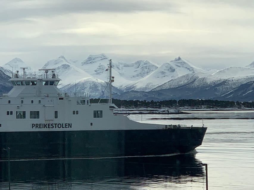 Molde: Atlantic Coast Highway and Bud Village Tour - From Molde toward Eide by fjord and mountain roads
