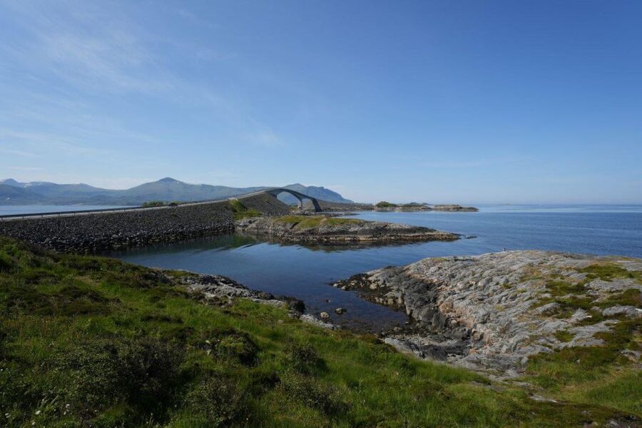 Molde: Atlantic Ocean Road & Varden Audio Guide Bus Tour - Local places and surprising industry along the coast