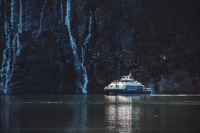 Mostraumen Fjord Cruise - Choosing the best place to sit