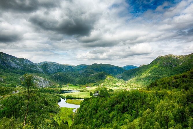 Mostraumen Golden Circle Fjordtour from Bergen – Group or Private - Kallestadsundet and the best camera angle