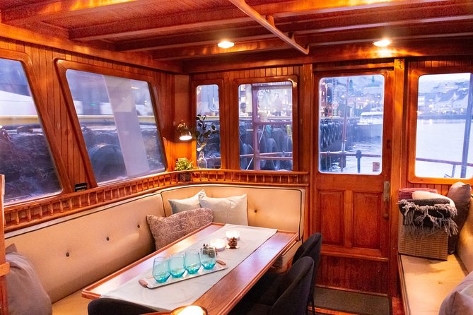 Mostraumen Private Pontoon Cruise - Who will enjoy this outing most