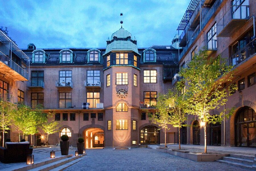 Myth and Legends Oslo Walking Tour - Through Kvadraturen’s 17th-Century Streets