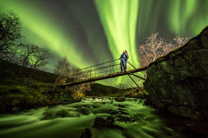 Northern Lights Adventure with Greenlander, 8 people max - Why the photographer guide matters
