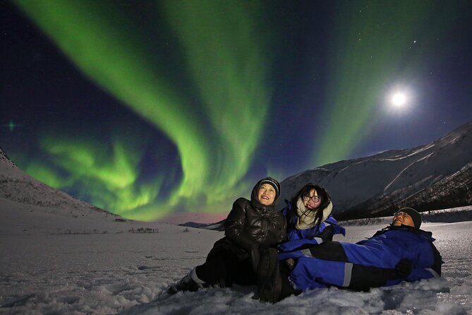 Northern Lights Chase with Photography from Tromsø - Hot Chocolate, Cold Air, and the Waiting Game