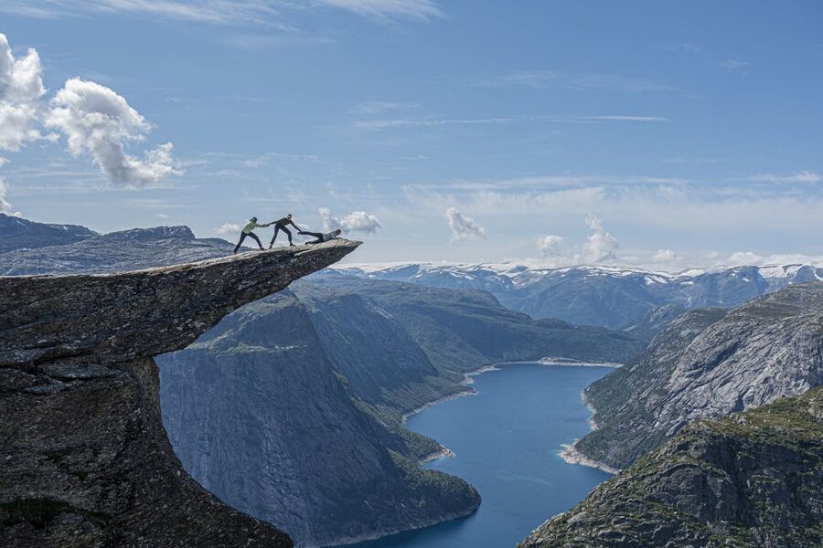 Odda: Full-Day Trolltunga Hiking, and Climbing Tour - Endåne viewpoint and the walk to Trolltunga