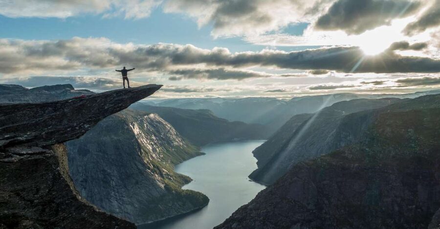 Odda: Trolltunga Via Ferrata, Sunset and Sunrise - The 250-meter via ferrata climb