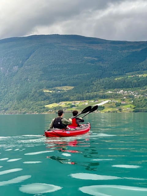 Olden: Experience Beginner-friendly Fjord Kayaking - Two hours on the Nordfjord