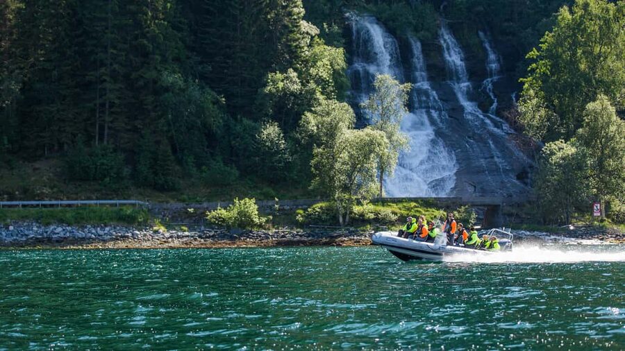 Olden: Nordfjord RIB Boat Tour with Live Commentary - A fast introduction to Nordfjord from Olden