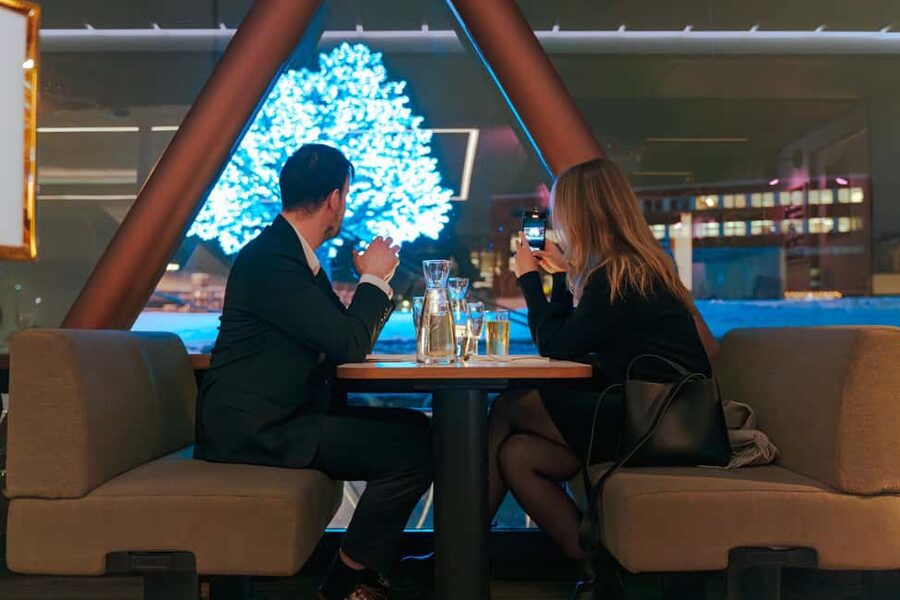 Oslo: 3-course Dinner Cruise in the Oslofjord - How the timing shapes the evening