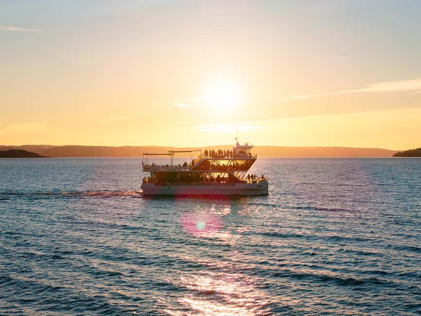 Oslo: 3-course Dinner Cruise in the Oslofjord - The boat makes the meal feel different